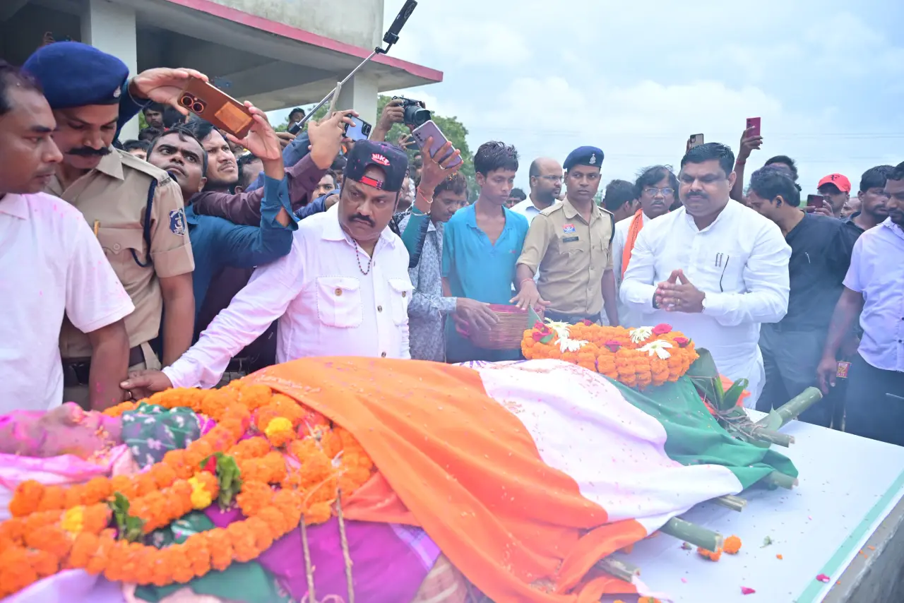 डॉ. तीजन बाई की स्मृति रहेगी अमर: गनियारी के शासकीय हाई-हायर सेकेंडरी स्कूल का नाम अब डॉ. तीजन बाई के नाम पर, शिक्षा मंत्री गजेन्द्र यादव ने की घोषण