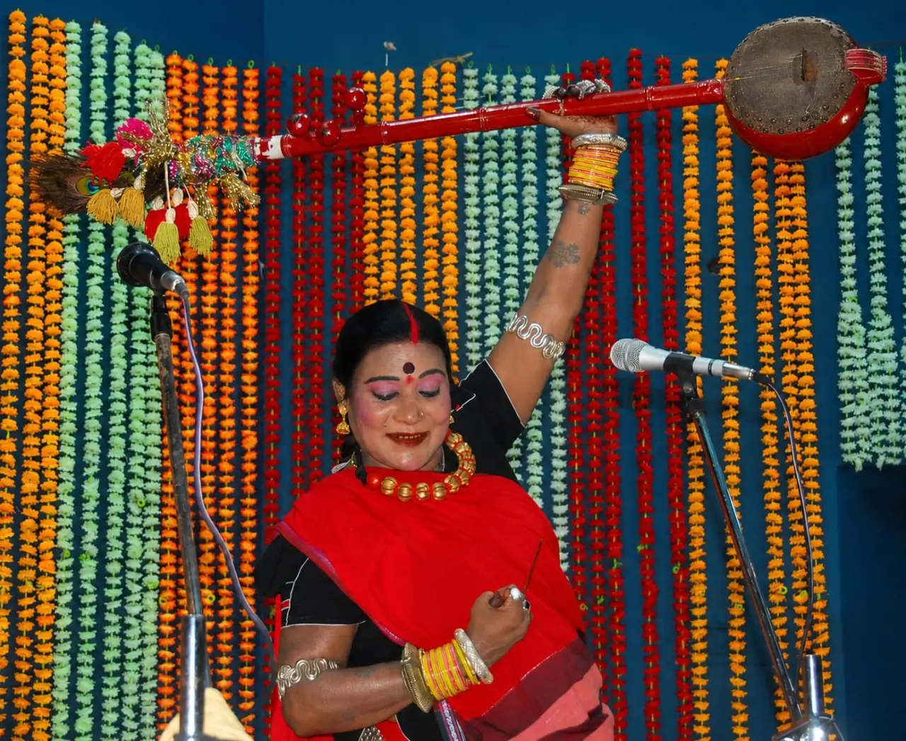 पद्म विभूषण तीजन बाई को भावभीनी श्रद्धांजलि: छत्तीसगढ़ की लोकसंस्कृति की अमर आवाज़ हुई शांत,
