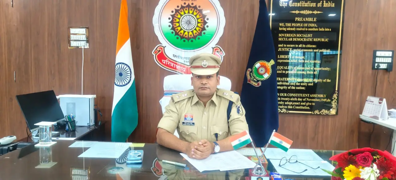 2018 बैच के आईपीएस योगेश कुमार पटेल ने संभाला सूरजपुर एसपी का पदभार, कानून-व्यवस्था और सड़क सुरक्षा पर दिया विशेष जोर,