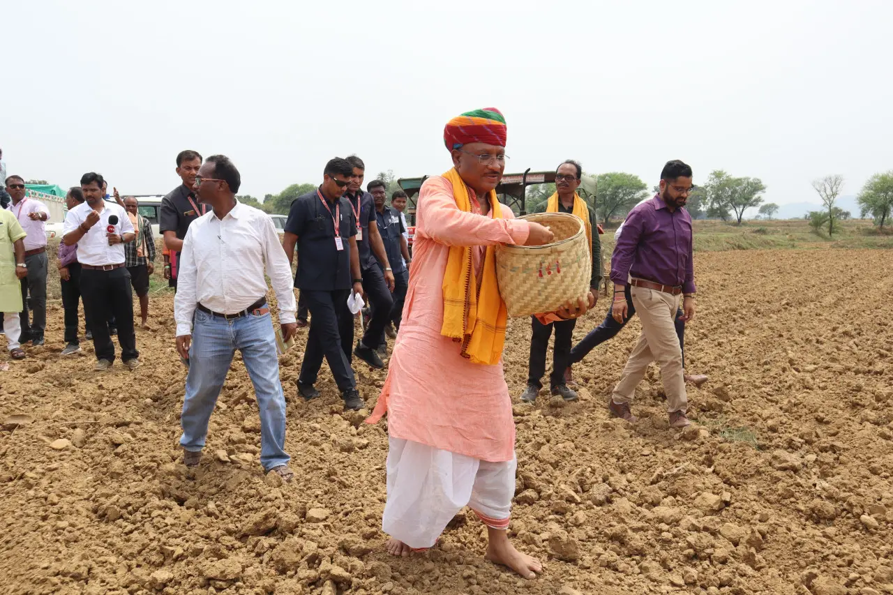 रायपुर : 15 अगस्त पर विशेष आलेख : सुदृढ़ कृषि व्यवस्था और पारदर्शी सुशासन से बदल रहा छत्तीसगढ़ के किसानों की तकदीर
