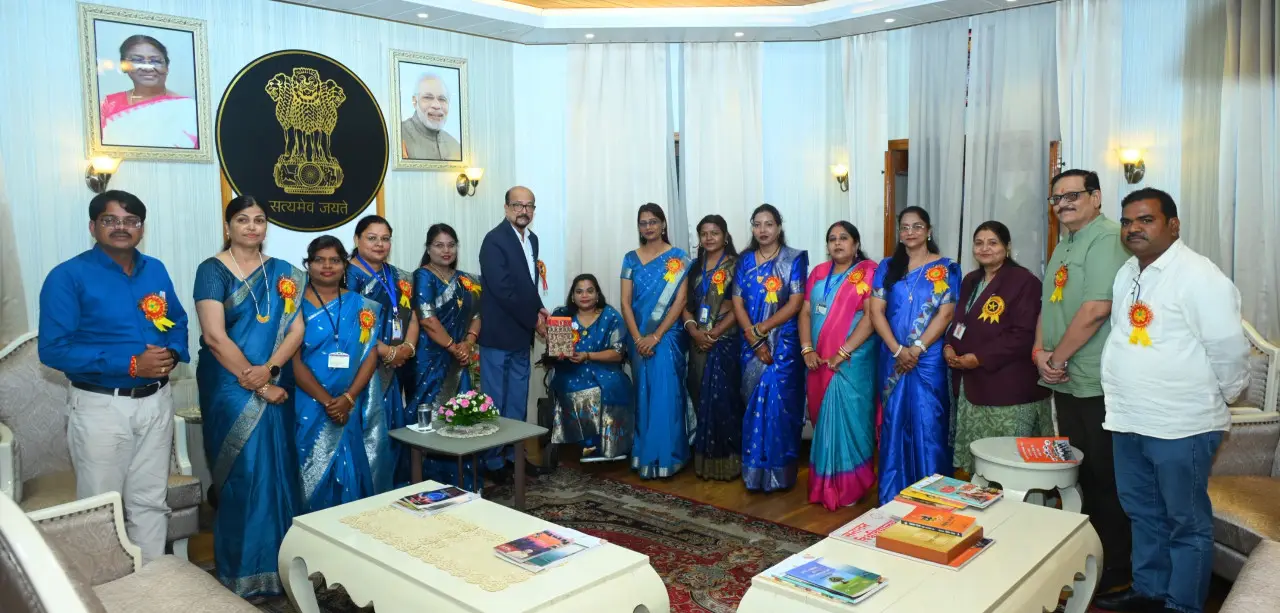 रायपुर : दृष्टिबाधित विद्यार्थियों को शिक्षा की मुख्यधारा से जोड़ने के लिए और अधिक प्रयास जरूरी -राज्यपाल श्री रमेन डेका