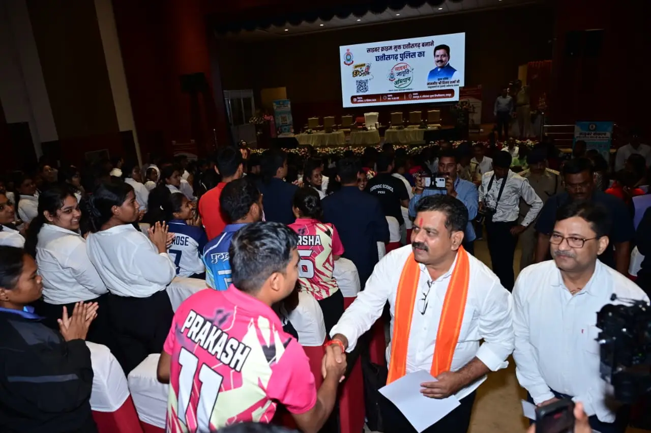 साइबर ठगी से बचाव के लिए {साइबर संकल्प} की शुरुआत, 500 से अधिक विद्यार्थियों से जुड़े विजय शर्मा