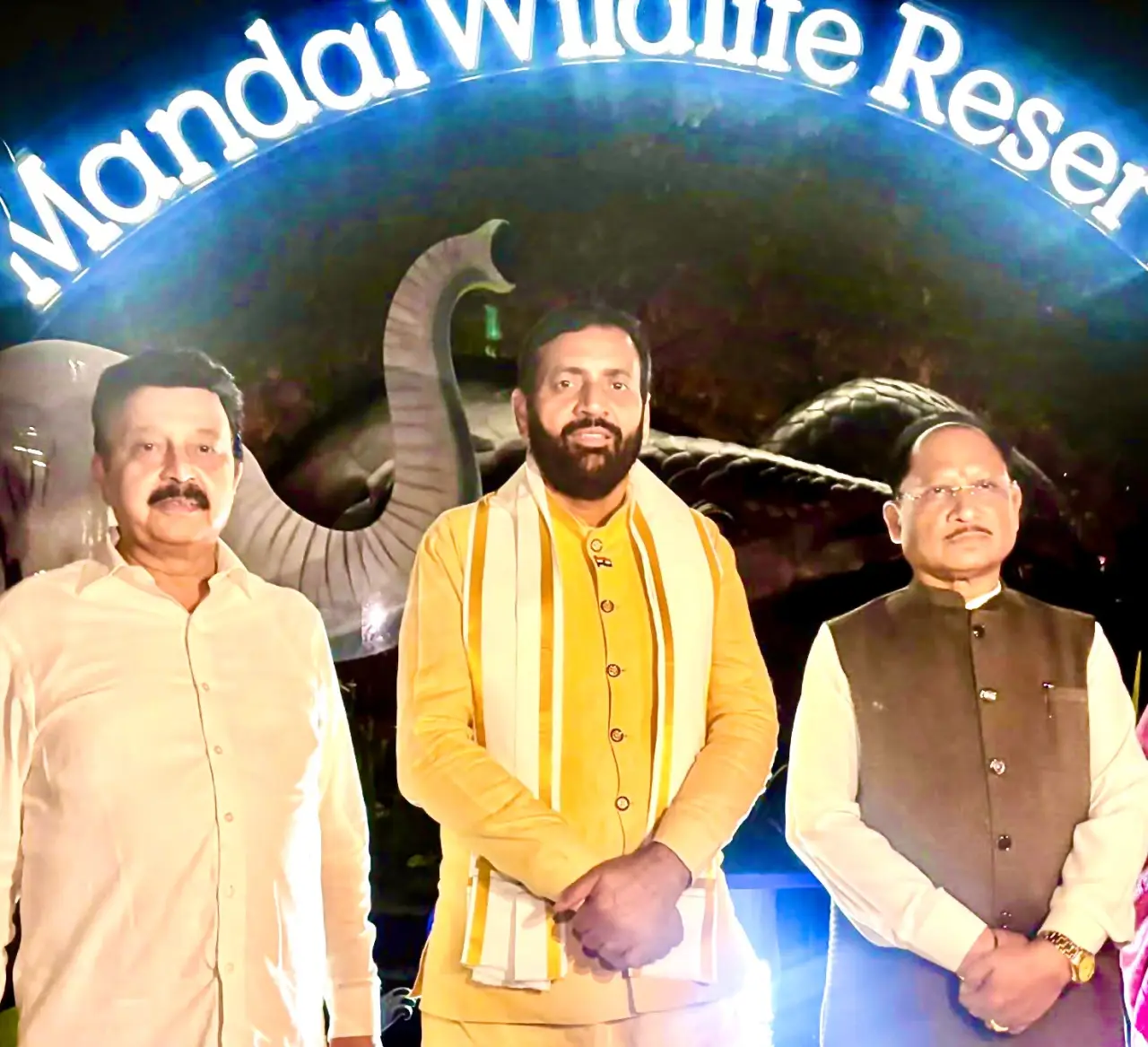 सिंगापुर के मंडाई मॉडल से छत्तीसगढ़ के जंगलों को ग्लोबल टूरिज्म से जोड़ने की तैयारी, साय बोले-हूबहू नकल नहीं, स्थानीय जरूरतों के मुताबिक बनेगा मॉडल’