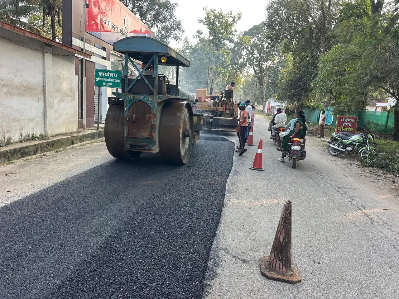 रायपुर : उप मुख्यमंत्री श्री अरुण साव के निर्देश पर एक्शन में पीडब्ल्यूडी, सड़कों की मरम्मत युद्धस्तर पर शुरू
