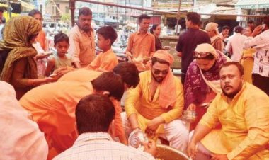 हनुमान जयंती पर  निकाली शोभायात्रा, मंदिरों में भंडारा