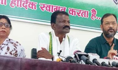 कांग्रेस ने ईवीएम पर फोड़ा हार का ठीकरा