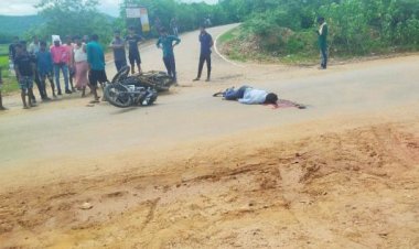 बाईक की भिड़ंत में पंचायत सचिव की मौत, अन्य गंभीर