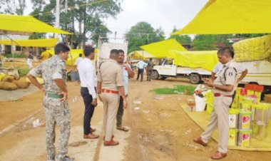 साप्ताहिक बाजार की चेकिंग, कारोबारियों को समझाईश