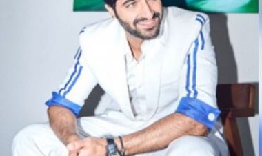 अपकमिंग एक्‍शन फिल्म के लिए जिम में जम कर पसीना बहा रहे अक्षय ओबेरॉय