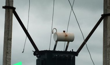 डीपी का तार टूटा, तीन दिन से नहीं आया पानी:ग्रामीणों ने की समस्या निराकरण की मांग