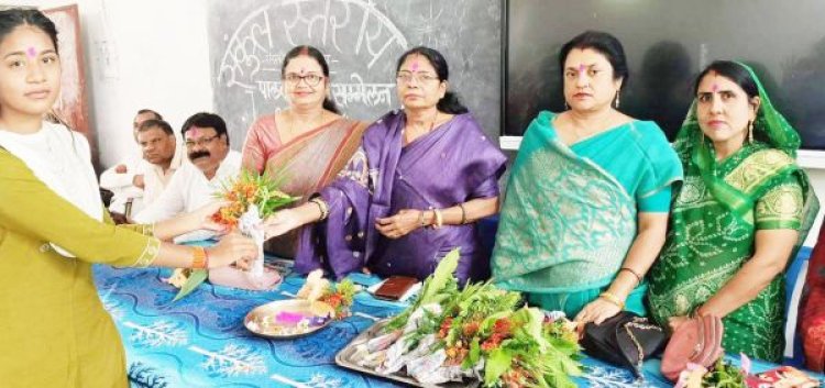 मेगा पालक शिक्षक सम्मेलन