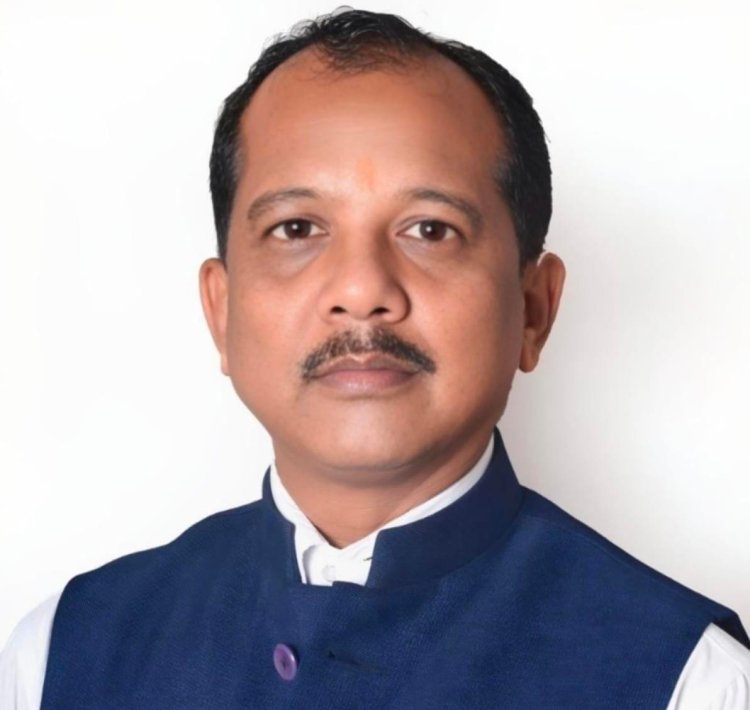 पूर्व संसदीय सचिव युडी मिंज तत्काल आपराधिक प्रकरण दर्ज करने जिला पंचायत अध्यक्ष सालिक साय ने किया मांग,बताया मिंज के बयान को देशवासियो की भावनाओं को आहत करने और देशद्रोह वाला,कहा यूडी मिंज कर रहे निम्न स्तर की राजनीति