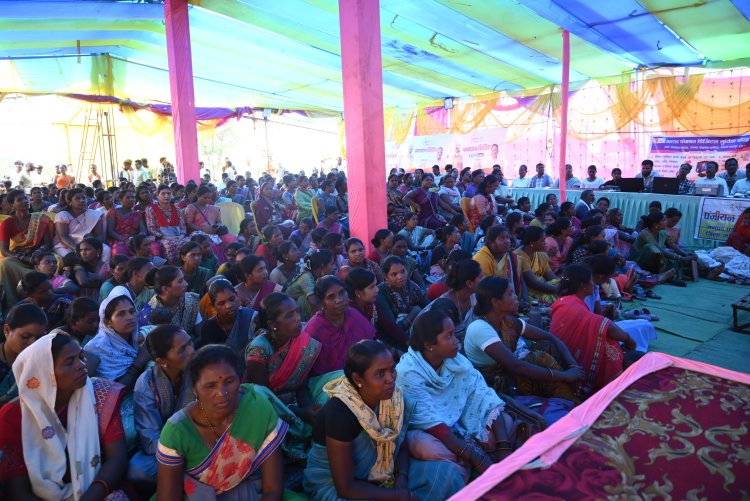 जशपुर विधायक श्रीमती रायमुनी भगत के मुख्य आतिथ्य में संपन्न हुआ बगीचा के रोकड़ा में जिला स्तरीय सुशासन शिविर का आयोजन,विधायक ने शासन की योजनाओं का लाभ उठाने किया ग्रामीणों  को प्रेरित