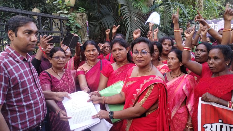 अनोखा सराहनीय पहल के साथ आंगनबाड़ी कार्यकर्ताओं और सहायिकाओं ने किया शांतिपूर्ण तरीके से हड़ताल,8 हजार से ज्यादा संख्या में निकाली गई रैली