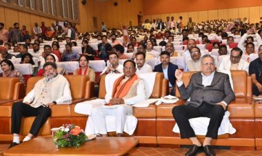 मुख्यमंत्री विष्णु देव साय ने सुनी 'मन की बात' की 128 वीं कड़ी,  प्रधानमंत्री नरेंद्र मोदी ने मन की बात में नेचर फॉर्मिंग को बढ़ावा देने, खाद्यान्न उत्पादन में रिकॉर्ड बढ़ोत्तरी की प्रशंसा,,,