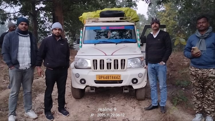 यूपी व झारखंड का 175 बोरी धान और 03 पिकअप वाहन जब्त