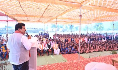 कबीरधाम में डिजिटल शिक्षा क्रांति का वनांचल तक विस्तार  