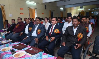 सरगुजा के सीतापुर में दो दिवसीय इंटरनेशनल कॉन्फ्रेंस 28-29 नवंबर को SPM कॉलेज में हुई आयोजित हुई,देखें रिपोर्ट।