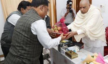 मुख्यमंत्री विष्णु देव साय ने अघोर गुरुपीठ में की पूजा-अर्चना, प्रदेश की सुख-समृद्धि के लिए की प्रार्थना