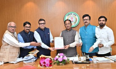 मुख्यमंत्री से CAIT प्रतिनिधियों की सौजन्य मुलाकात, स्वदेशी संकल्प यात्रा में शामिल होने का दिया आमंत्रण    