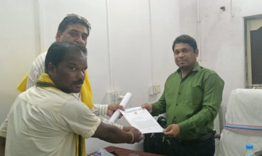 बड़ा बाजार के मुख्य मार्ग से महज 6 फिट की दूरी पर बन रहे फिजियो थैरेपि चिकित्सालय के भवन का गोंडवाना गणतंत्र पार्टी ने किया विरोध 