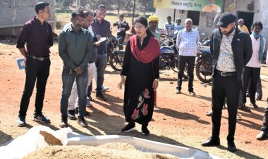 धान खरीदी केंद्रों का कलेक्टर ने किया आकस्मिक निरीक्षण