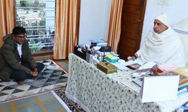 वित्त मंत्री ने ग्राम बनोरा स्थित अघोर गुरुपीठ में गुरु दर्शन कर लिया आशीर्वाद  