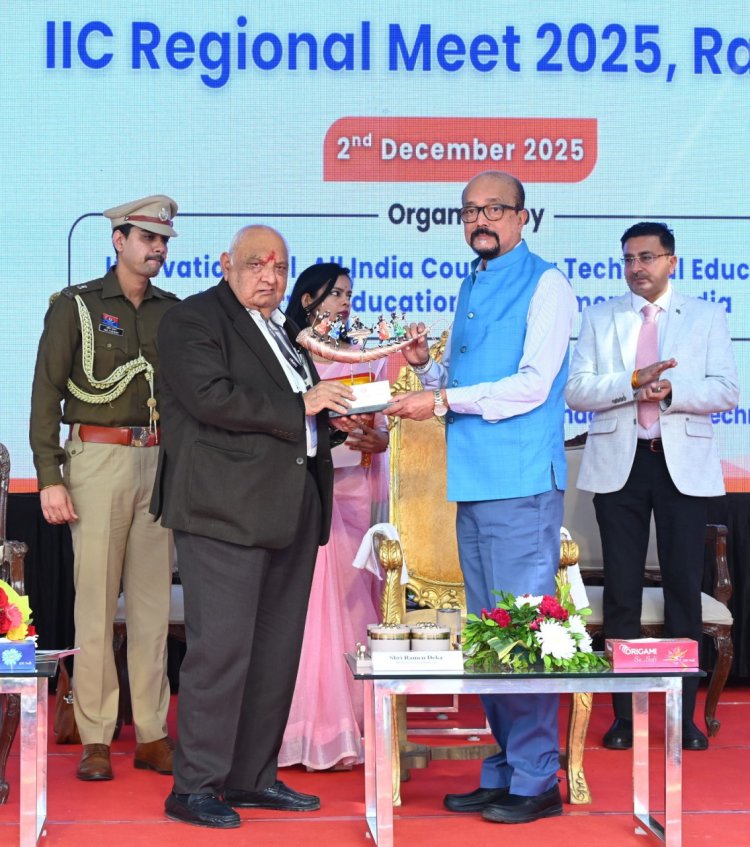 नवाचार केवल प्रयोगशालाओं और कक्षाओं तक सीमित नहीं रहना चाहिए, इसे समाज से जोड़ना होगा - श्री डेका  