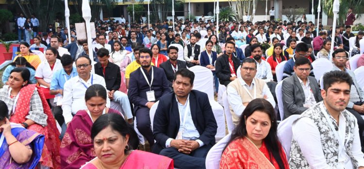 नवाचार केवल प्रयोगशालाओं और कक्षाओं तक सीमित नहीं रहना चाहिए, इसे समाज से जोड़ना होगा - श्री डेका  