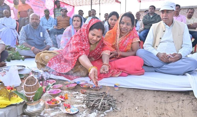 मंत्री श्रीमती लक्ष्मी राजवाड़े ने किया 8 करोड़ रुपए से अधिक लागत वाले पुल निर्माण कार्यों का भूमिपूजन    