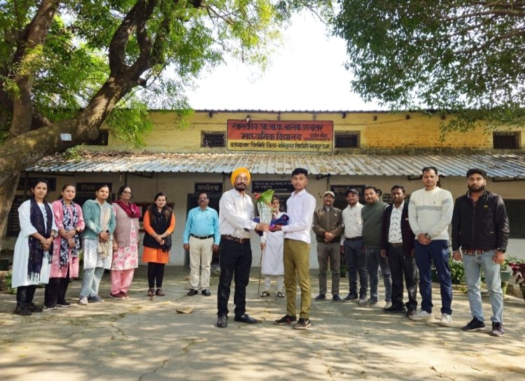 69 वीं राष्ट्रीय शालेय क्रीड़ा प्रतियोगिता में शासकीय स्कूल बड़ा बाजार के कक्षा 12 वीं के छात्र अंकित का क्रिकेट के लिए हुआ चयन