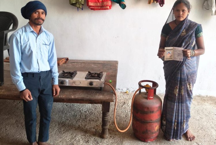 उज्ज्वला योजना ने बदली द्रोपदी यादव की रसोई और जिंदगी  