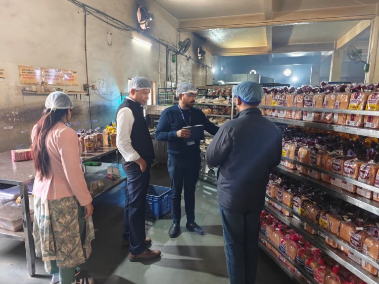 खाद्य सामग्रियों की गुणवत्ता सुनिश्चित करने लगातार औचक जांच जारी : 14 लाख 63 हजार रुपए मूल्य का पनीर जब्त    