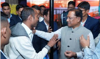 सुशासन के केंद्र में संवेदनशीलता, जनदर्शन में तत्काल सुलझी समस्याएं