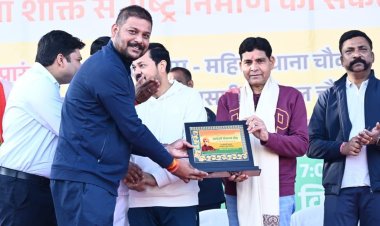 शिक्षा के साथ संस्कार का होना आवश्यक-राजस्व मंत्री टंक राम वर्मा  