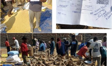 धान बेचते वक्त लौटी मुस्कान : किसान उत्तम प्रकाश की कहानी