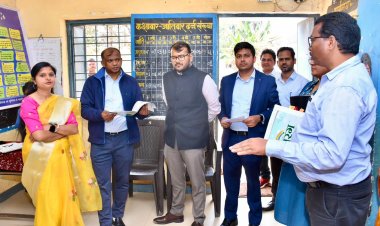 जमीनी हकीकत जानने “फील्ड“ पर उतरे केंद्रीय सचिव आर प्रसन्ना