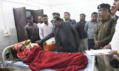 बलरामपुर : पीपरसोत के ग्रामीणों का दुःख बांटने पहुंचे मंत्री नेताम