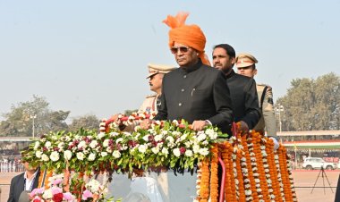 धमतरी में विधायक श्री चंद्राकर ने राष्ट्रीय ध्वज फहराया