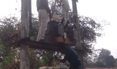 मुख्यमंत्री कैंप कार्यालय की त्वरित पहल से ग्राम घटमुण्डा में लौटी रोशनी,ग्रामीणों ने मुख्यमंत्री के प्रति जताया आभार