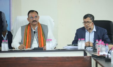 श्याम बिहारी जायसवाल ने स्वास्थ्य सेवाओं को मिशन मोड में सुदृढ़ करने के दिए निर्देश  