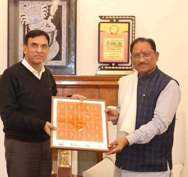 मुख्यमंत्री विष्णु देव साय ने केंद्रीय मंत्री मनसुख मांडविया से की भेंट