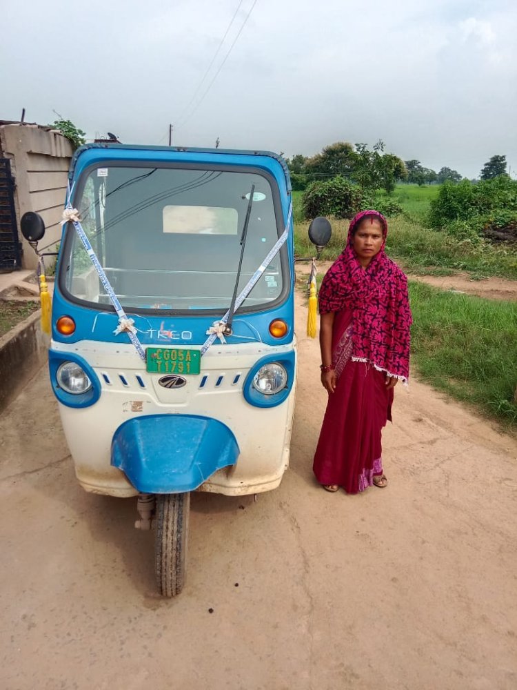 श्रम से स्वरोजगार की ओर: दीदी ई-रिक्शा योजना ने संवारी सुषमा सतनामी की जिंदगी