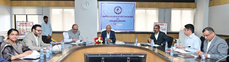 सड़क सुरक्षा माह के अंतर्गत सड़क सुरक्षा और दुर्घटनाओं की रोकथाम के लिए किए जा रहे जन-जागरूकता कार्यक्रम,