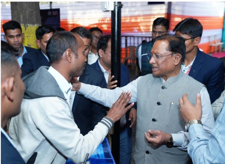 सुशासन के केंद्र में संवेदनशीलता, जनदर्शन में तत्काल सुलझी समस्याएं