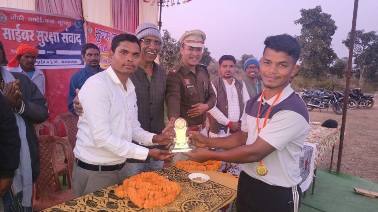सड़क सुरक्षा सप्ताह के समापन के अवसर पर पुलिस ने बसदेई चौकी में किया कई खेल प्रतियोगिताओं का आयोजन, विजेता खिलाड़ियों को किया गया पुरस्कृत,,,