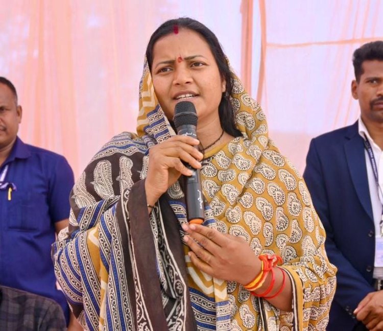 सड़कें बनेंगी विकास का आधार