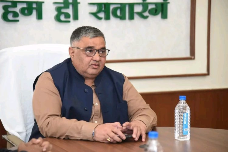 राजिम कुंभ की तैयारियां तेज: पर्यटन एवं संस्कृति मंत्री राजेश अग्रवाल ने नवा रायपुर स्थित आवासीय कार्यालय में की विस्तृत समीक्षा बैठक 