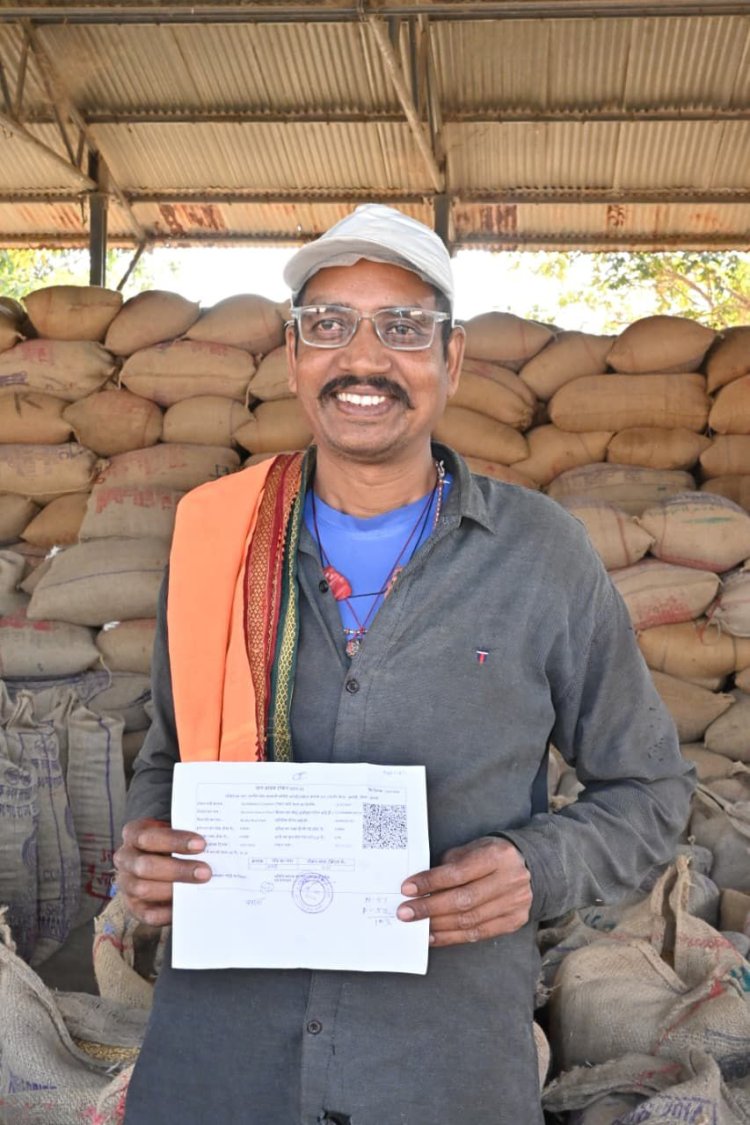 धमतरी : बिना परेशानी धान विक्रय, समय पर भुगतान से बढ़ा किसान का आत्मविश्वास