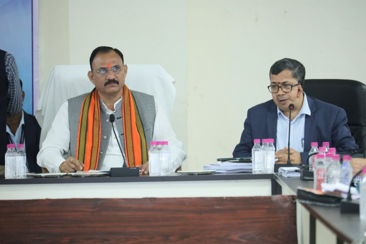 श्याम बिहारी जायसवाल ने स्वास्थ्य सेवाओं को मिशन मोड में सुदृढ़ करने के दिए निर्देश  